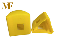 Τριγωνική κίτρινη επένδυση ασφαλείας χάλυβα προστατευτικό καπάκι κάλυψη 30mm για T φράχτη πόστο